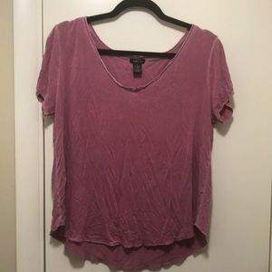 Rue 21 distressed mauve v-neck tshirt